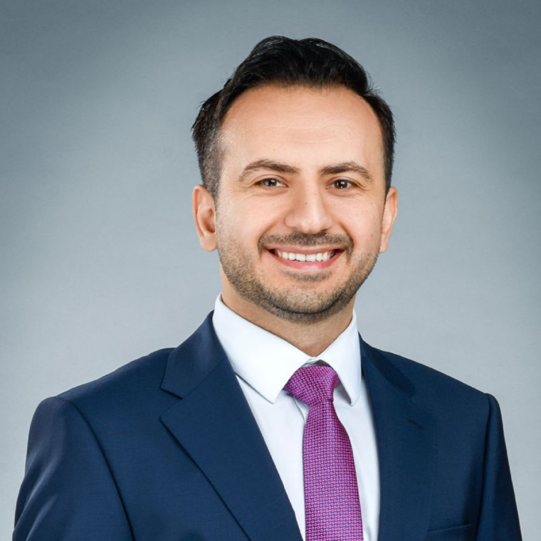 Avukat Aaron M. Bayram